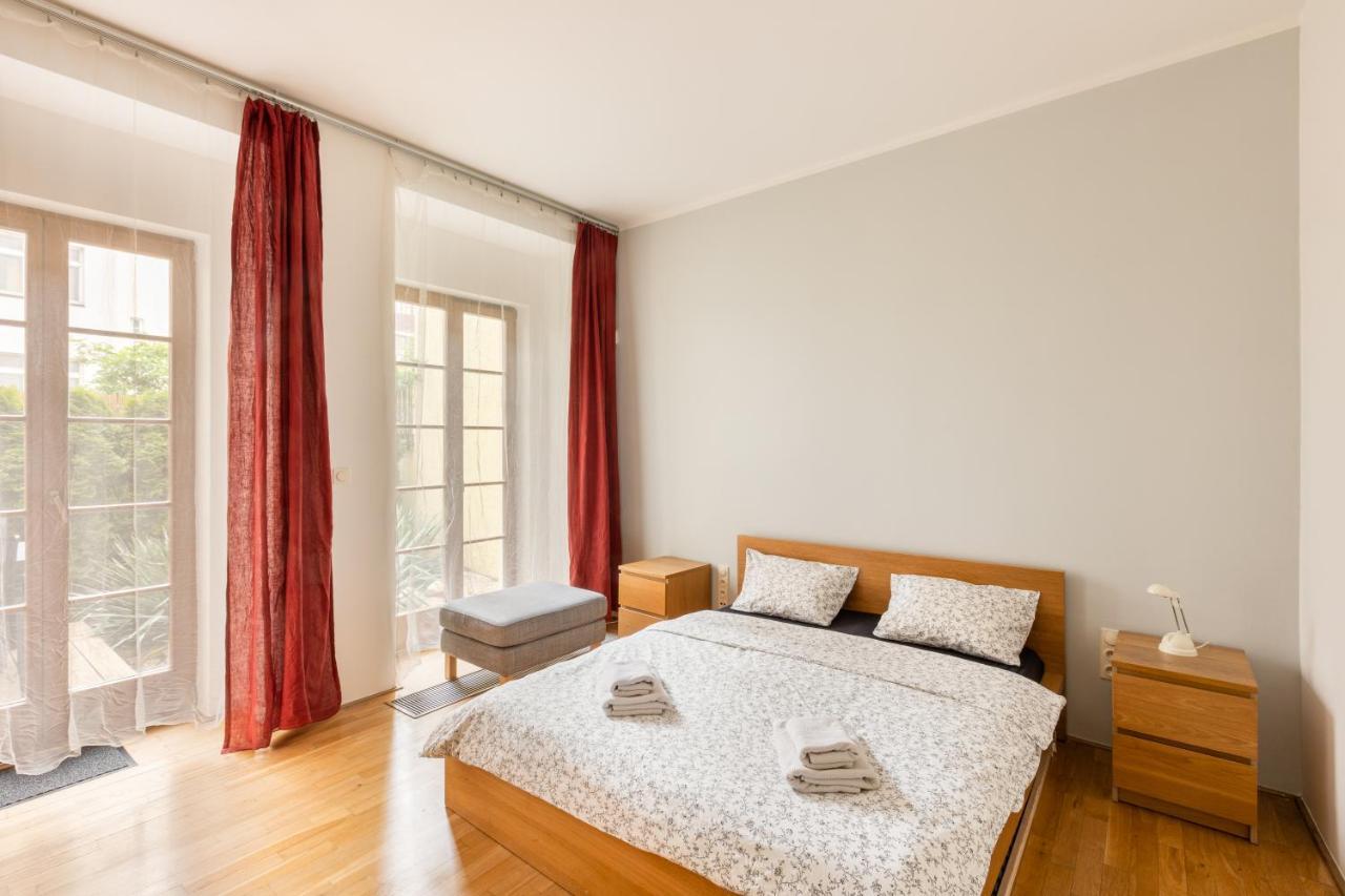 City Centre Garden Apartment With Parking Prague Extérieur photo